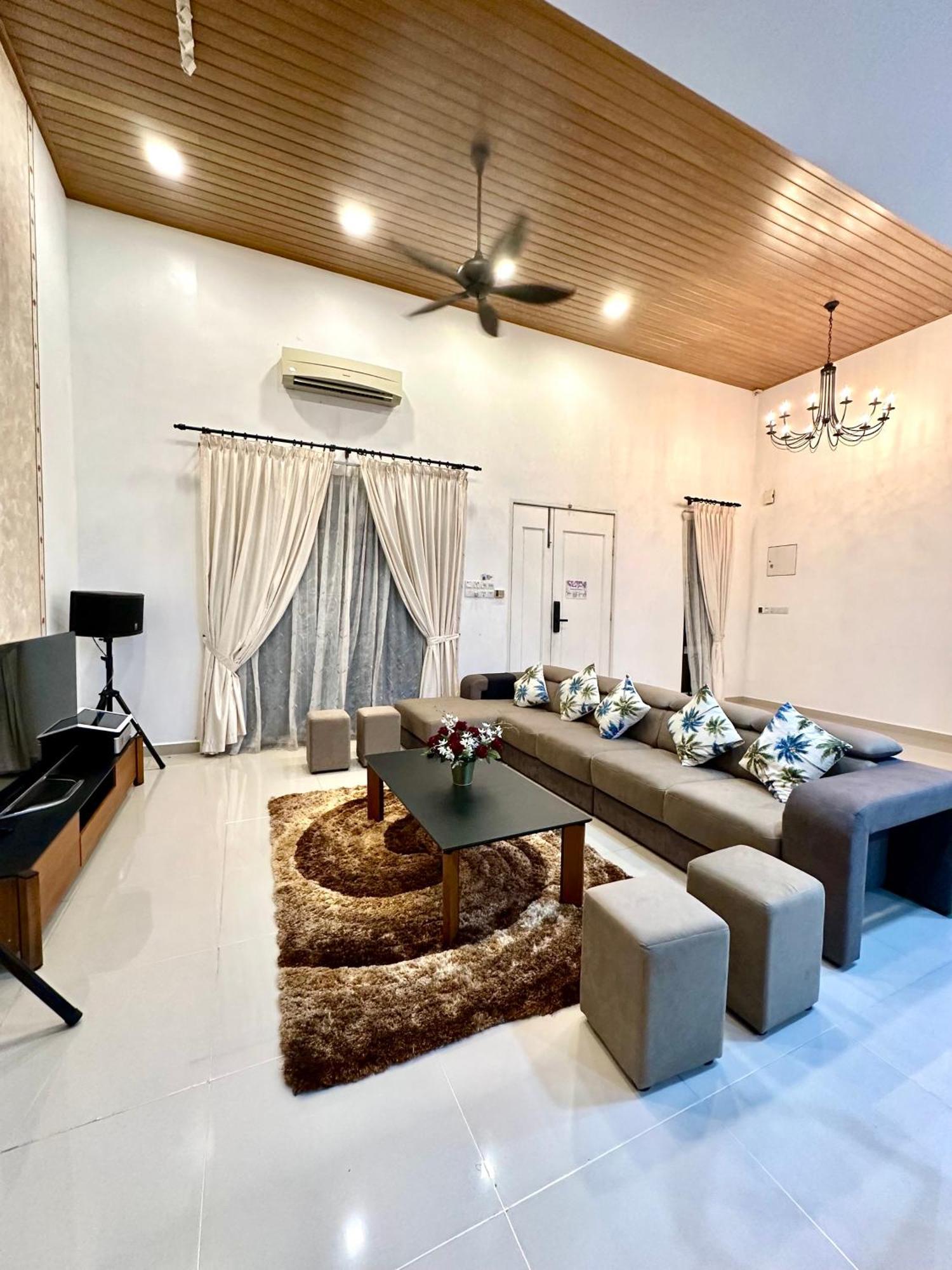 Stylish Villa Alma Simpang Ampat  Dış mekan fotoğraf